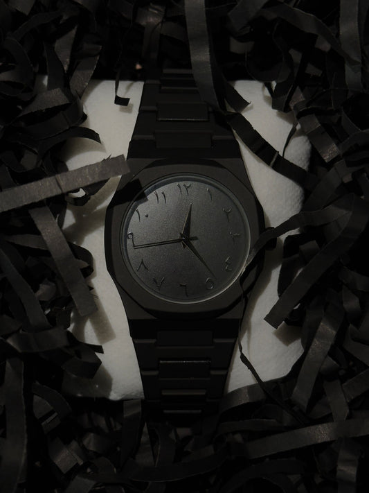 Matte Black Arabic Dial Saat